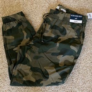 Hollister Army Pants joggers (High Waisted)